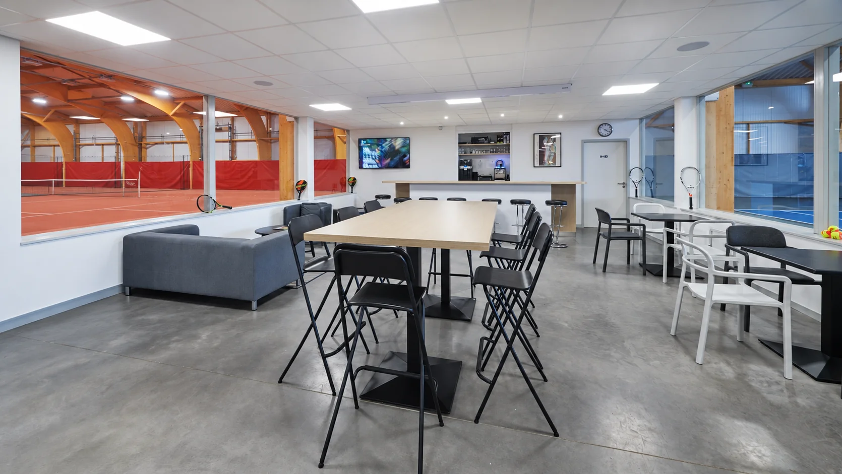 Les tables et espaces de détente
